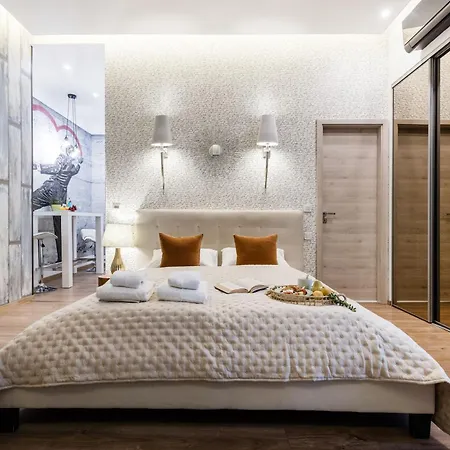 Stunning 3brm 3bath Julie Balcony & Views Appartement *