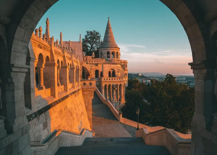 Stunning 3brm 2bath Julie Balcony & Views