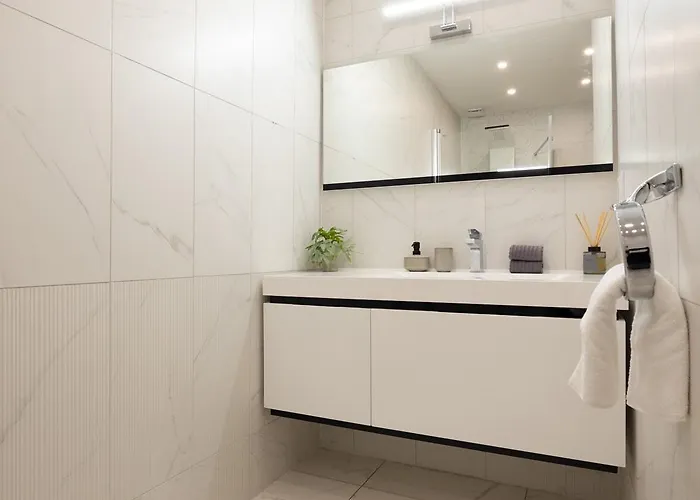 Apartament Stunning 3brm 2bath Julie Balcony & Views