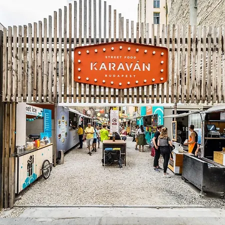 Stunning 3brm 2bath Julie Balcony & Views